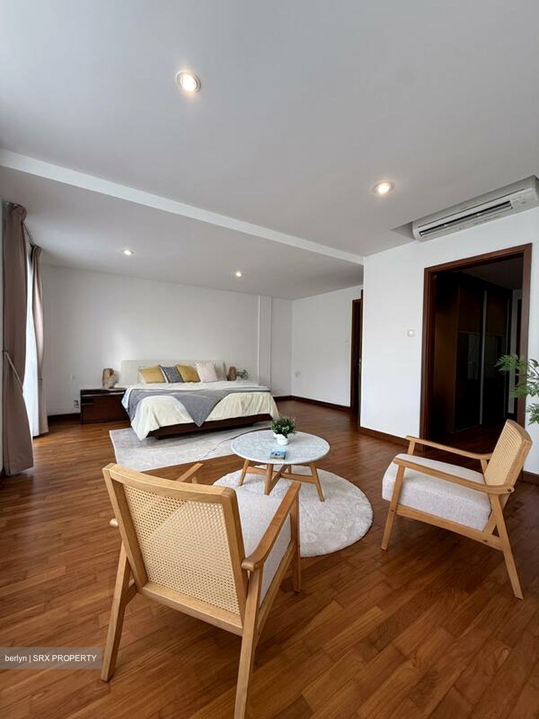 Lornie Road (D11), Terrace #518658711